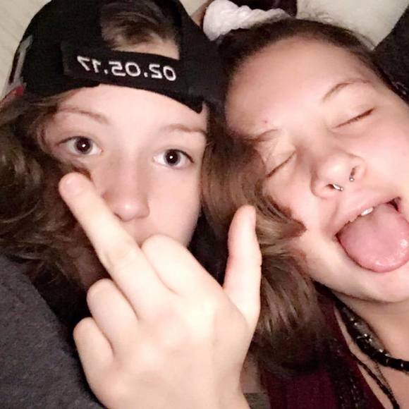 Meet your Posher, Leah - Picture 1 of 1